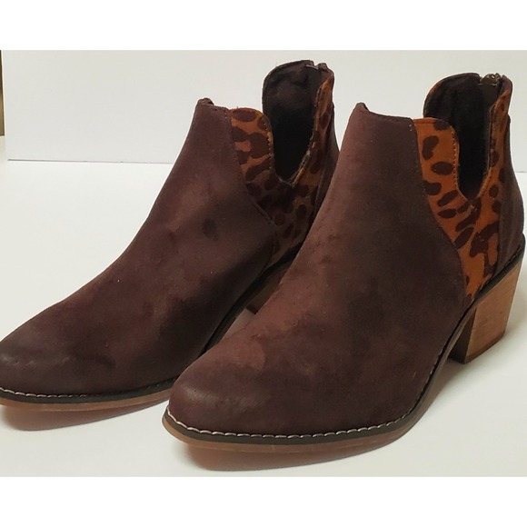 Pierre Dumas Boot West Bootie 6 NWT Brown Suede/ Animal Print Back Zipper - Picture 2 of 11